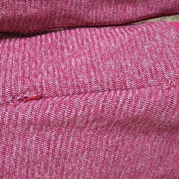 Lululemon Berry Rumble Pique Runderful 1/2 zip pullover 8 - Picture 6 of 10
